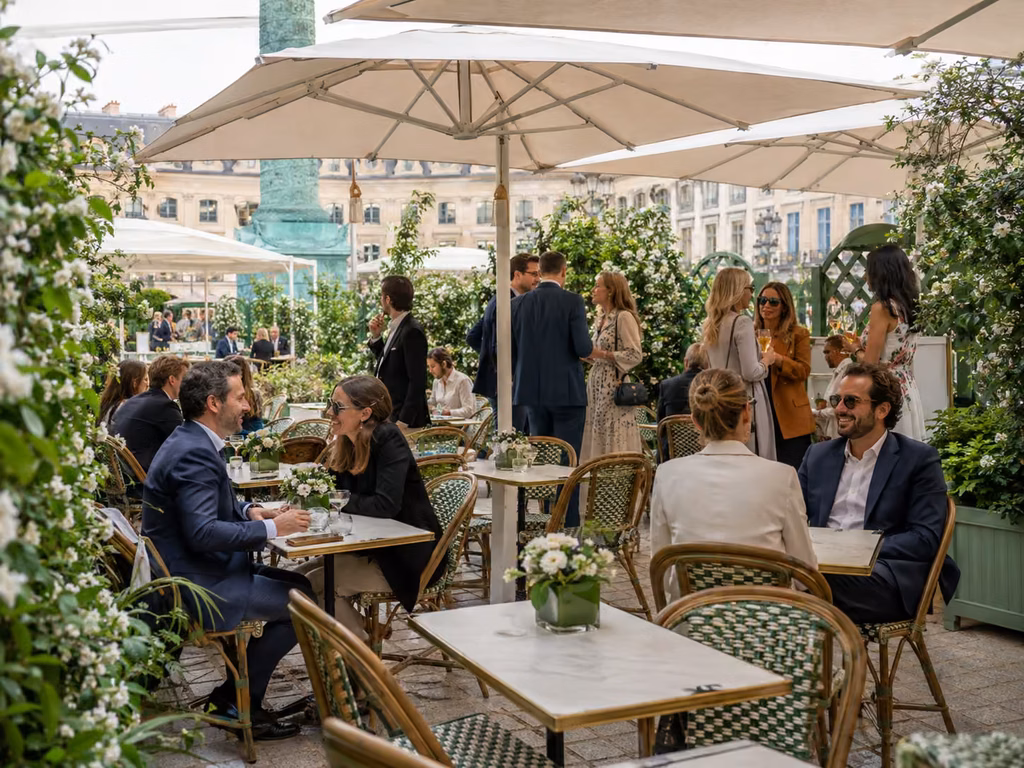 La Terrasse d'Été du Ritz Paris sur la Place Vendôme 2 terrasse cafe elegante plein air